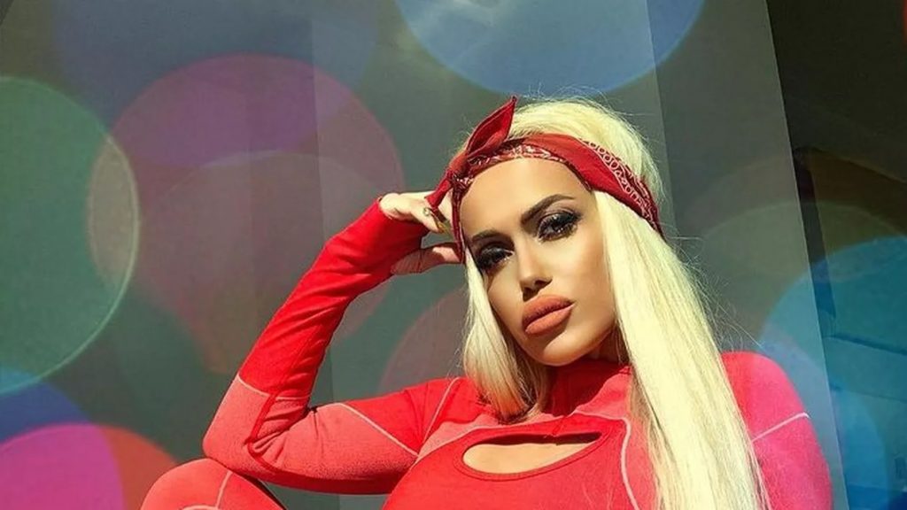 Din ce face bani Anda Adam. Are afaceri cu adevărat importante, câștigă mulți bani