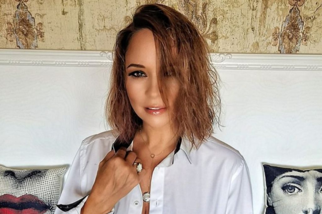 Andreea Marin, poze de infarct. S-a pozat în cadă, iar fanii au luat-o razna. Foto