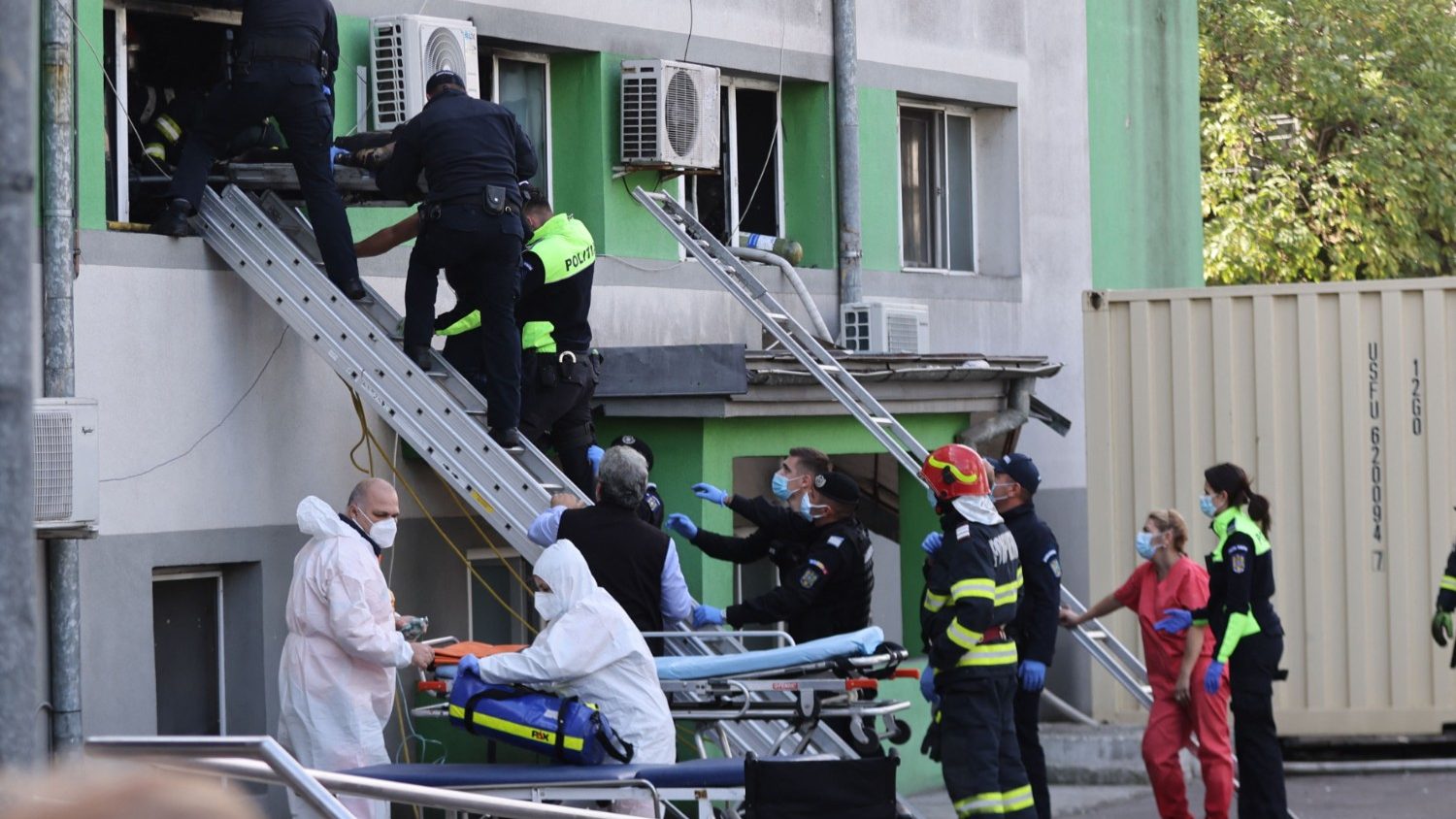 Cand ar putea fi terminat raportul despre incendiul de la spitalul din Constanta. Primele declaratii ale procurorilor de caz. EXCLUSIV