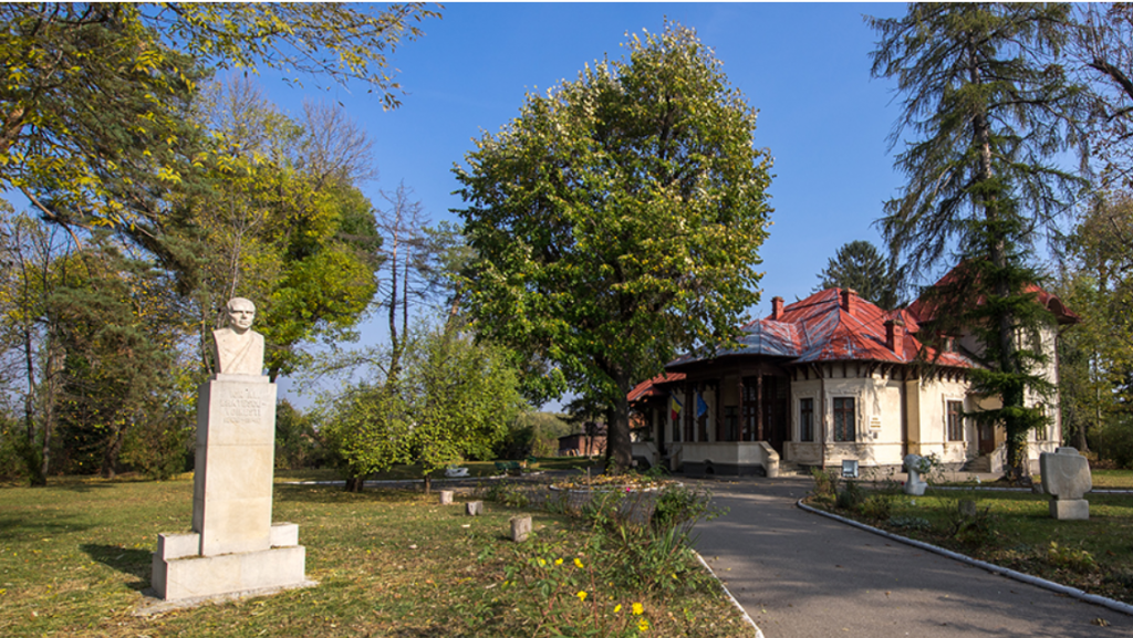 Comori ascunse. Casa și grădina prozatorului I. Al. Brătescu Voinești de la Târgoviște pot fi vizitate