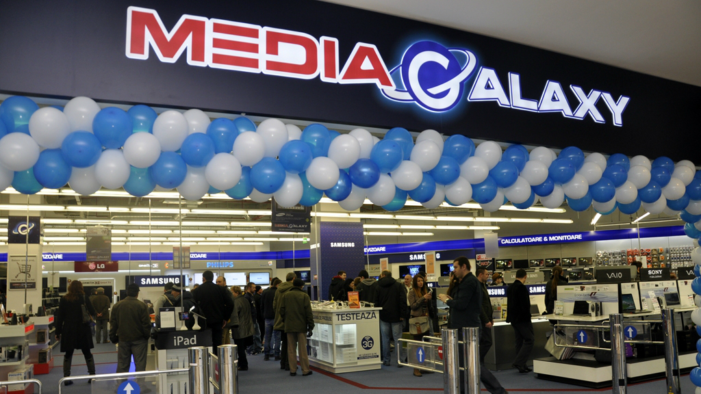 Ce salarii primesc lunar angajații magazinelor Media Galaxy