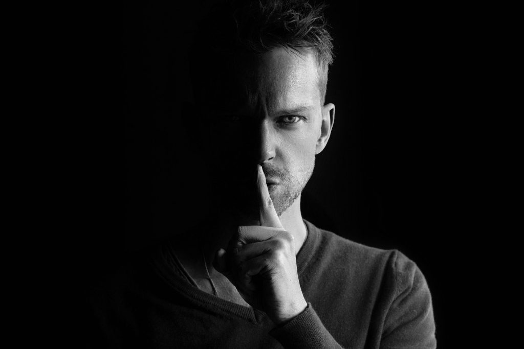 Ce secret ascunzi în funcţie de zodie. Nativii care au două personalităţi