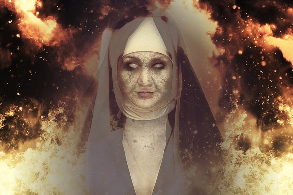 Cine a fost măicuţa care a redactat ciudata „scrisoare a diavolului”. Specialiştii, uluiţi de modul în care călugărița a scris-o