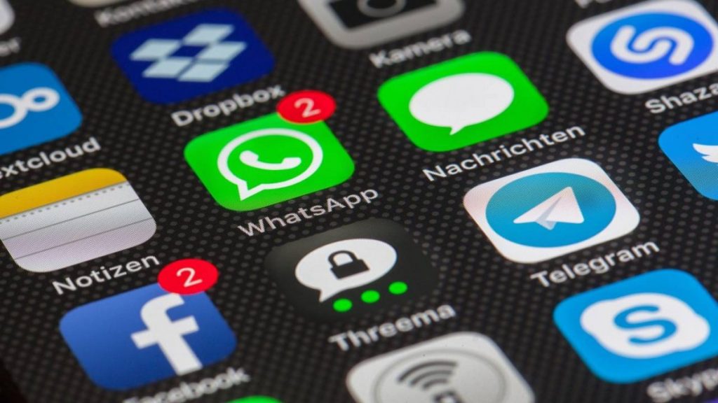 Facebook, Whatsupp și Instagram au picat în toată lumea. Ce s-a întâmplat cu rețelele sociale