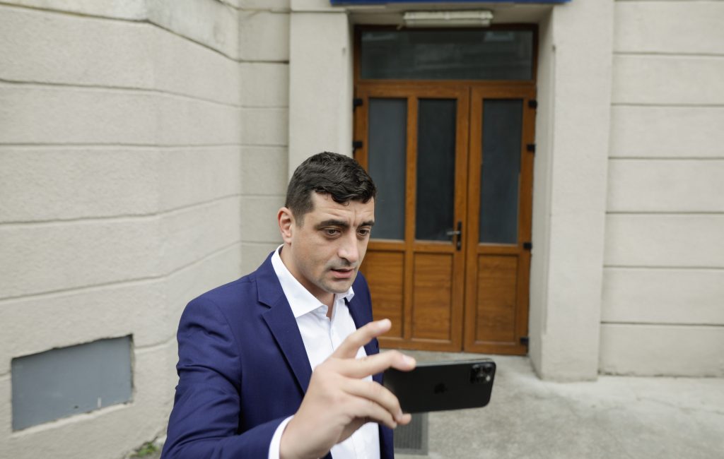 Cine este şi cum arată mama lui George Simion. Liderul AUR: „Am făcut cu toţii foamea”