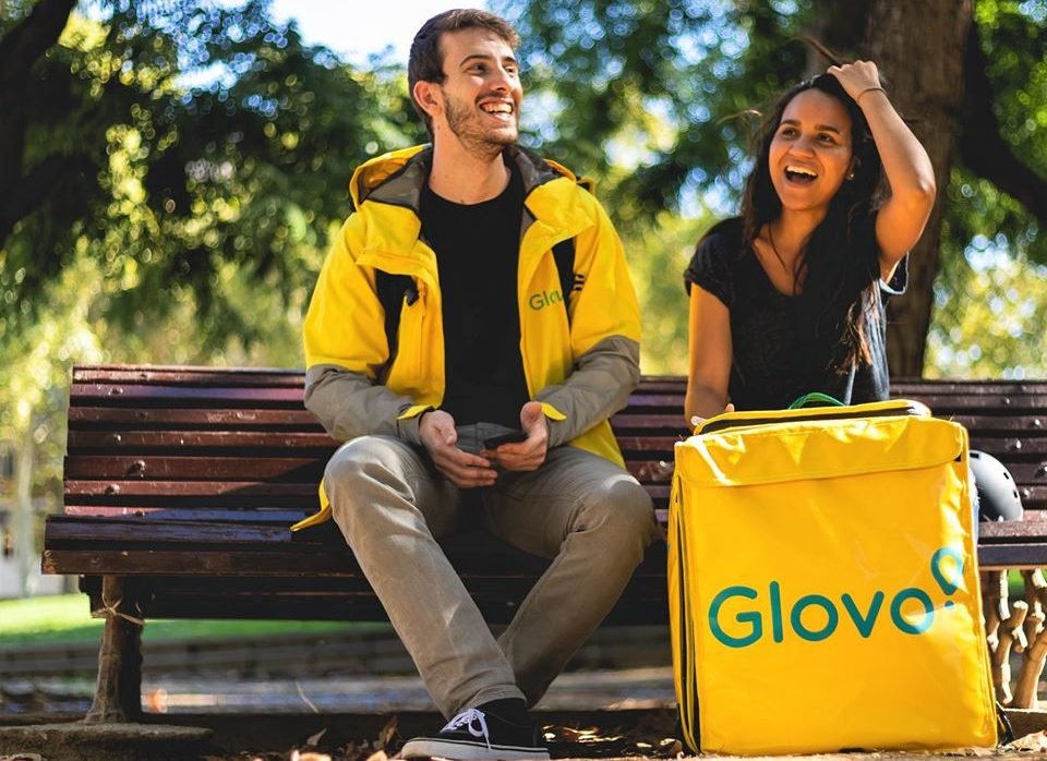 Unde se câștigă mai bine: Glovo sau Foodpanda
