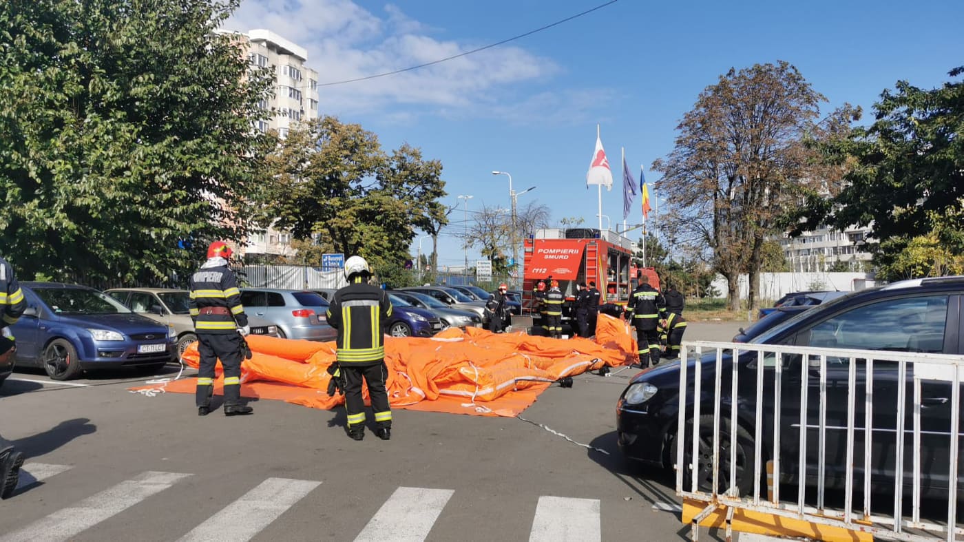 Incendiu puternic la Spitalul de Boli Infecţioase din Constanţa