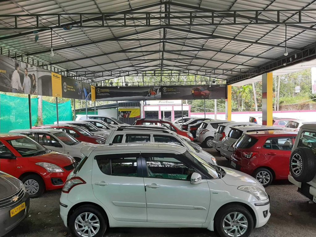 Cum se înmatriculează o mașină second-hand adusă din străinătate: acte necesare, procedura, costuri