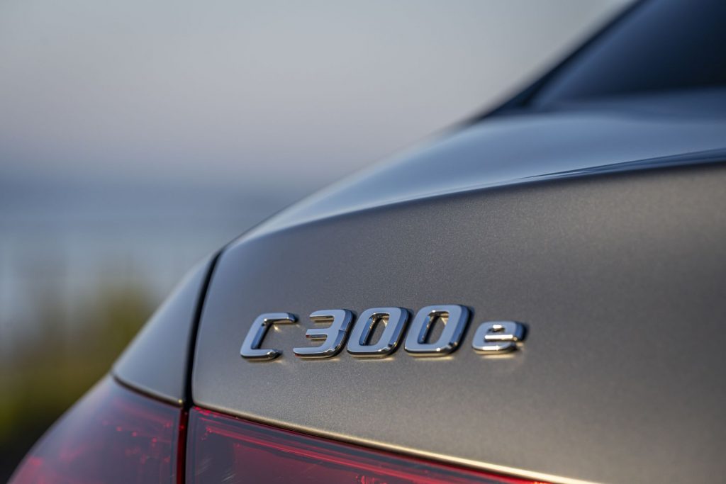 Mercedes-Benz Clasa C plug-in hybrid este disponibil pentru comenzi. Iată prețurile pentru România