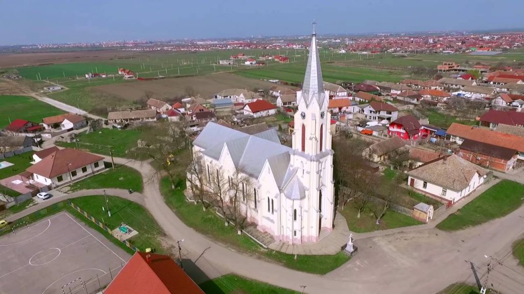 Record pentru primăria unei comune din Arad. Este prima din județ independentă energetic prin prisma panourilor fotovoltaice