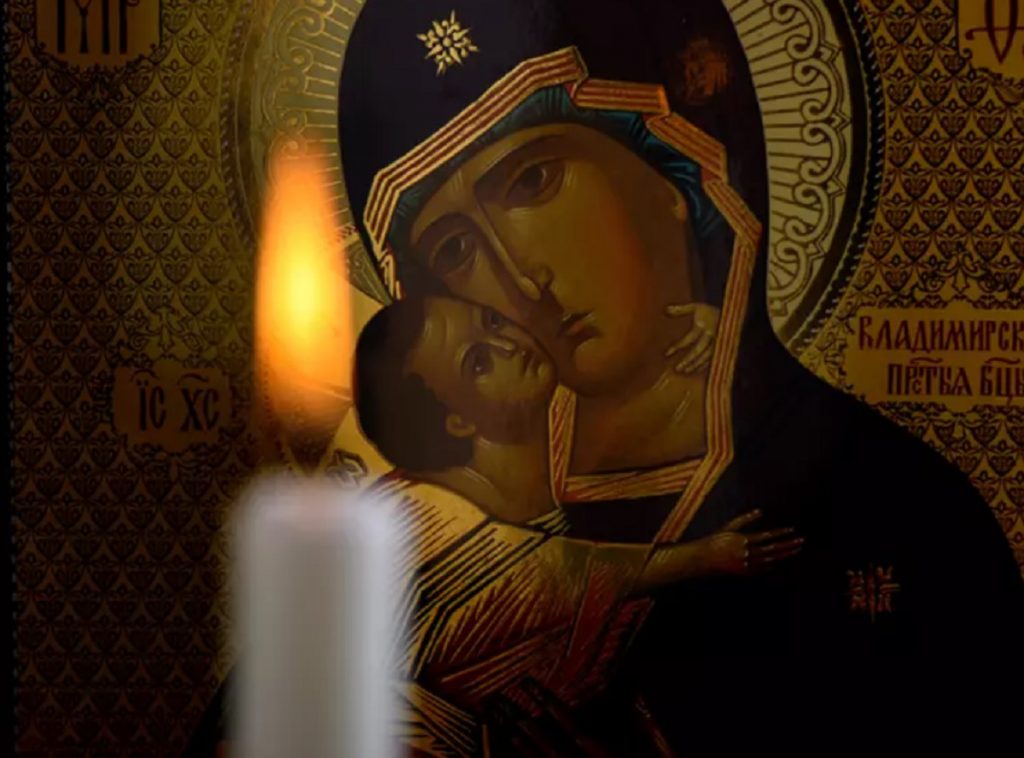 Rugăciune puternică rostită azi, de Sfânta Parascheva. Așa te ferești de necazuri