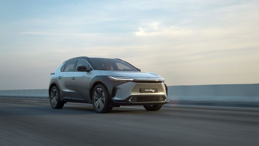 Toyota bZ4X este primul model full electric al mărcii nipone. Iată ce performanțe are
