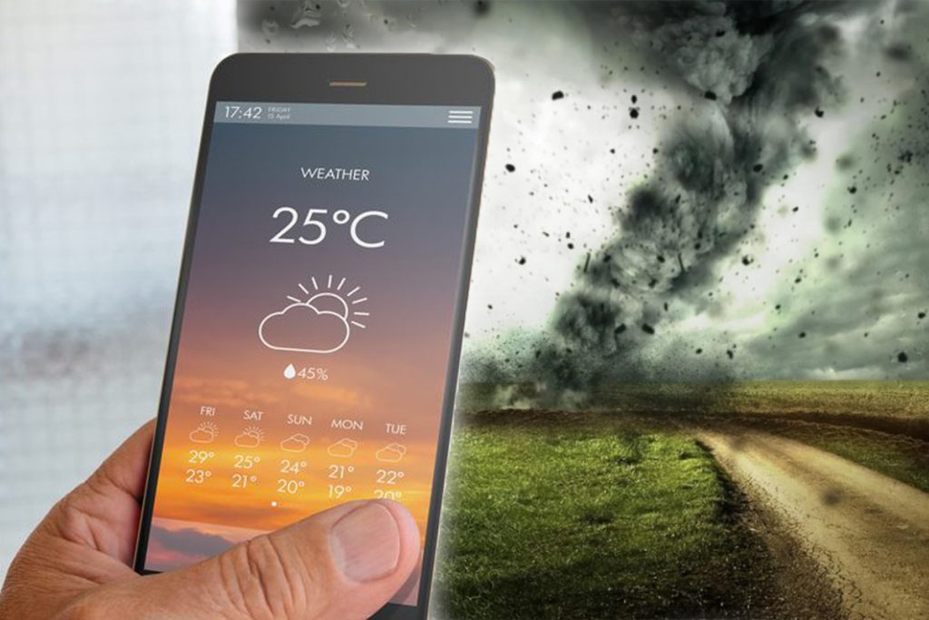 “Vremea va face prăpăd” sau “Vremea cruntă loveşte România”. Cum poţi evita informaţiile false despre meteo. Aplicaţii sigure pentru toţi românii