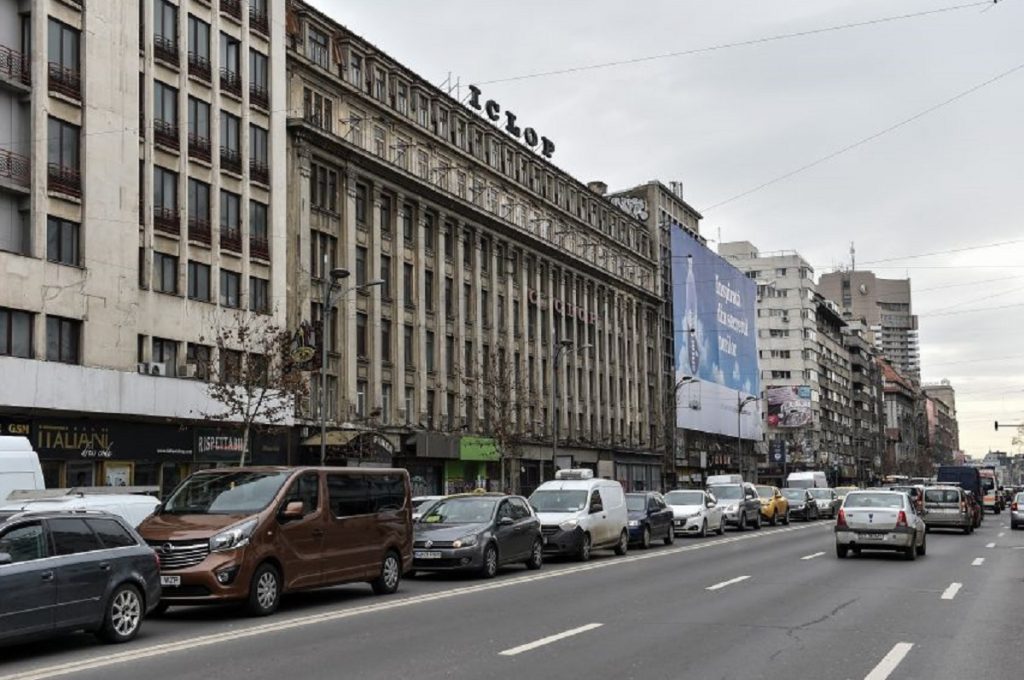 Ce a apărut ziua în amiaza mare pe un bulevard celebru din Capitală. Tot mai mulți români fac asta, de frica scumpirilor la gaze și energie