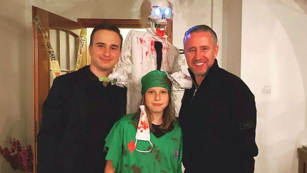 Ce s-a întâmplat la întâlnirea dintre Laurențiu Reghecampf și mezinul familiei. Anamaria Prodan a povestit tot