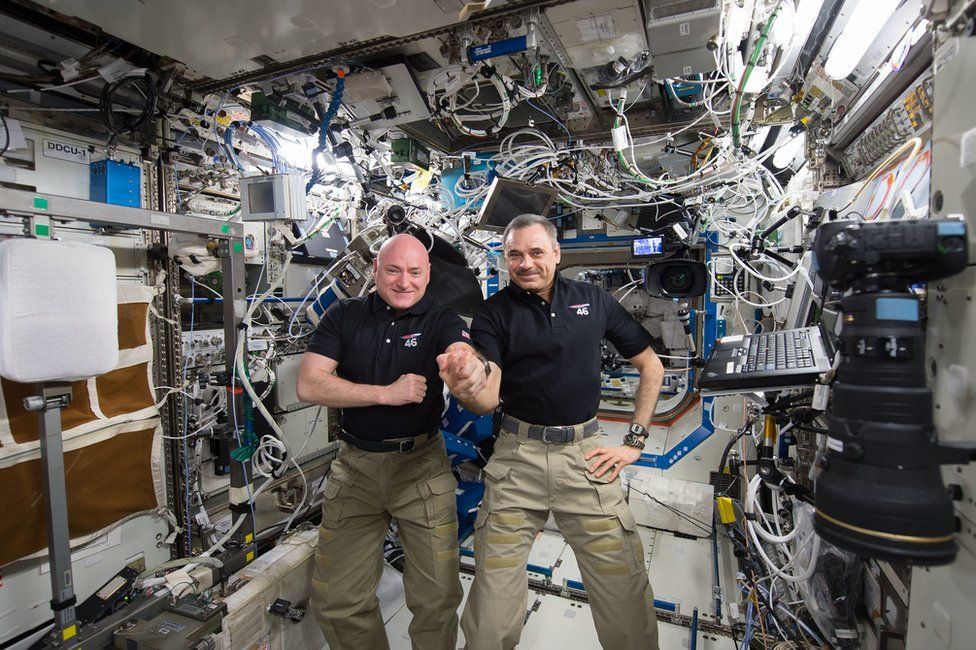 Ce se întâmplă cu trupul unui astronaut după ce moare în spațiu