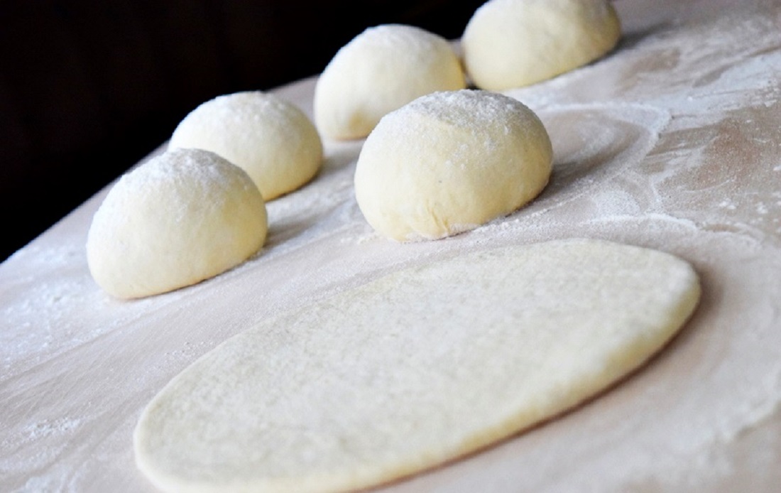 Cum se fac pitele grecești. Ingrediente și mod de preparare