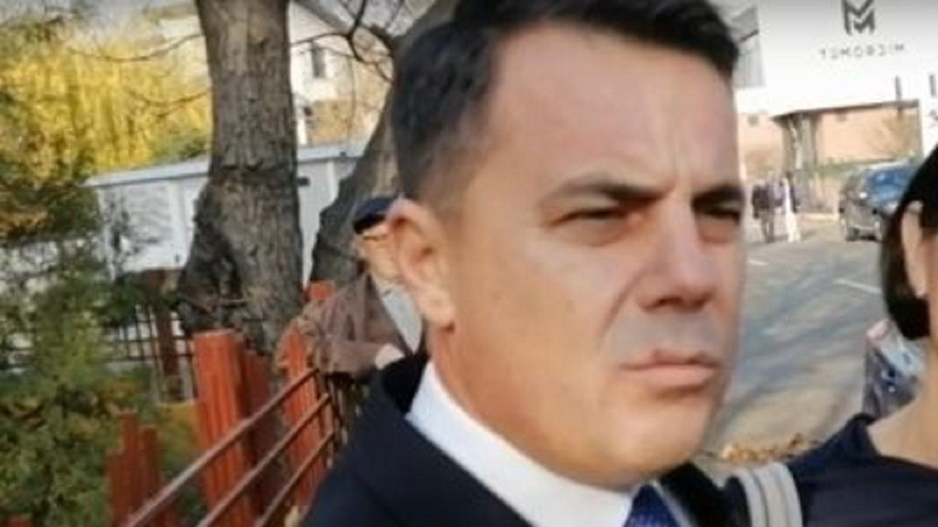 Declaratia de avere a consilierului din Ministerul Dezvoltarii acuzat ca a primit spaga o masina de lux, plina de lacune