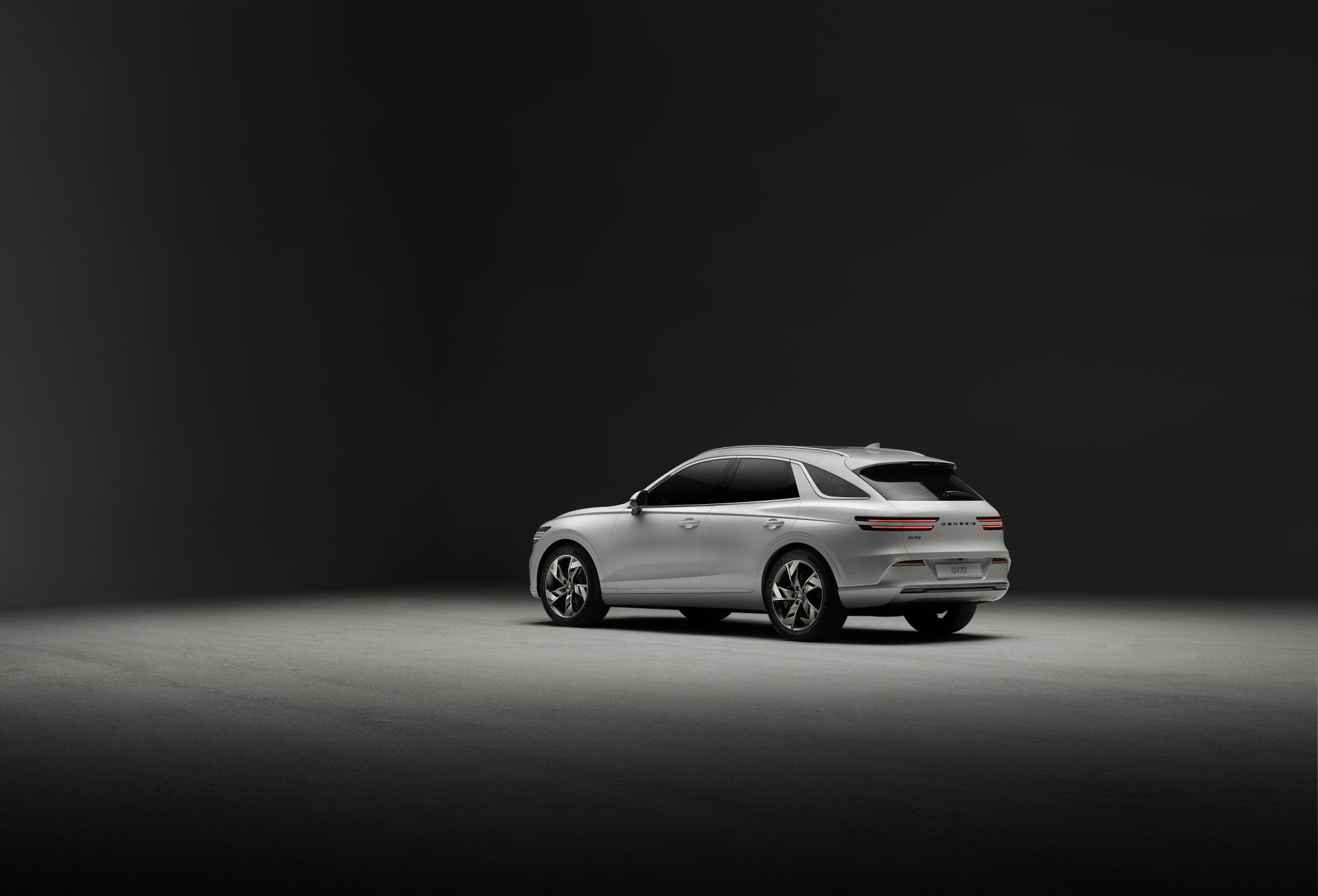 Divizia premium a grupului Hyundai a lansat în China un nou model electric. Ce performanțe are Genesis GV70