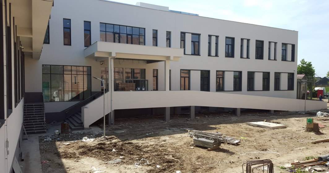 Noul spital din Lipova, operationalizat de joi ca suport COVID-19