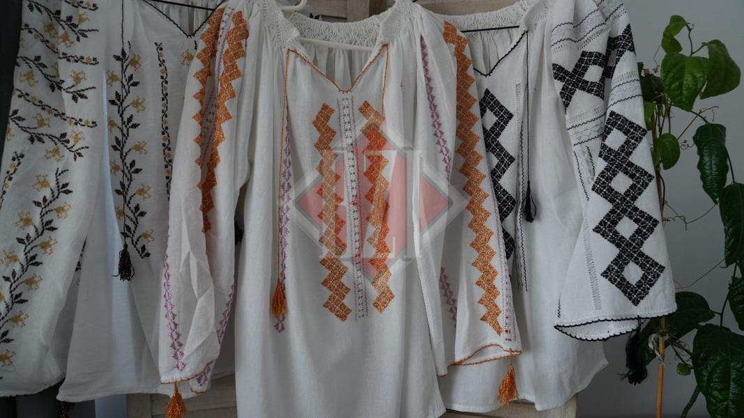 O tanara talentata din Iasi face creatii unicat