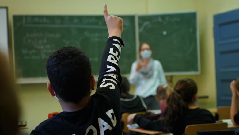 Schimbare în criteriul de funcționare a școlilor. Cum va fi calculată rata de vaccinare pe instituția de învățământ