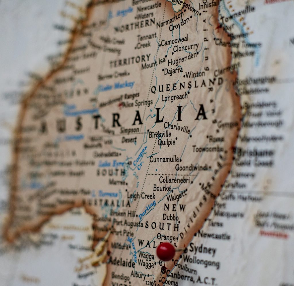 Animalul care blochează drumurile unei țări atunci când migrează. Localnicii s-au obișnuit cu el