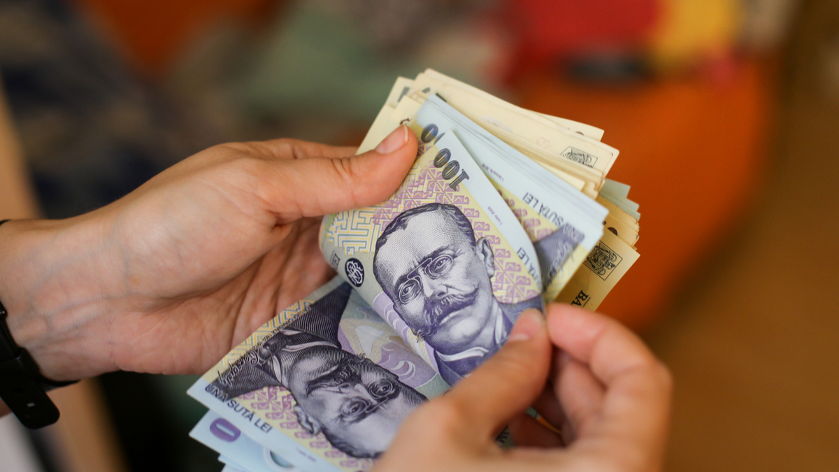 Impozite noi pentru unii dintre romanii cu venituri de peste 4.000 de lei. Pentru ce vor da mai multi bani la stat