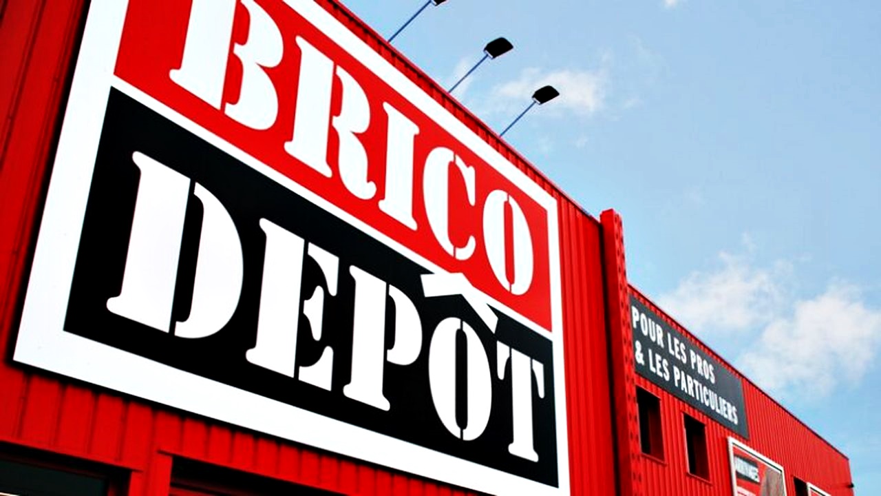 Ce salarii au casierele care lucrează pentru Brico Depot. Scurtă istorie a lanțului de magazine