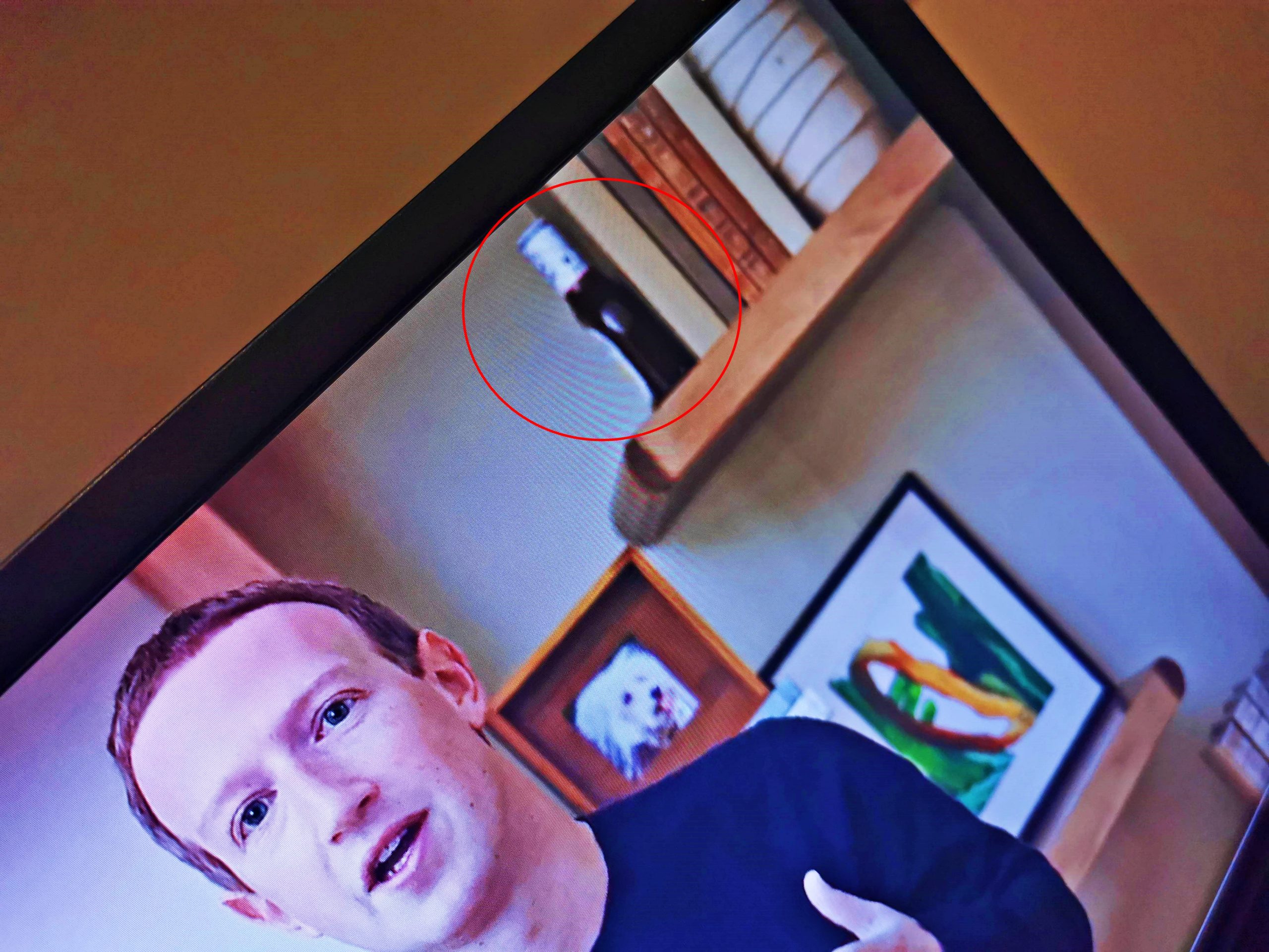 Detaliul care le-a scăpat tuturor. Ce se afla în spatele lui Mark Zuckerberg în momentul în care a anunțat că Facebook se va numi Meta