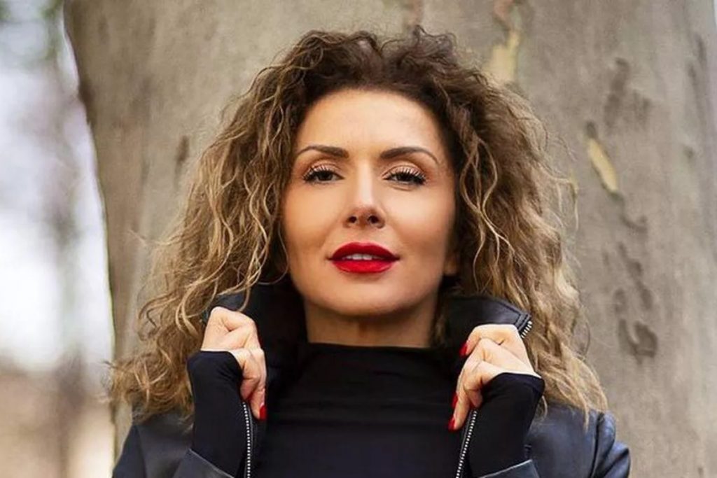 Carmen Brumă şi-a pus fanii în cap. Ce i-a deranjat pe internauţi atât de tare la iubita lui Mircea Badea. „Nu te ia jena?”