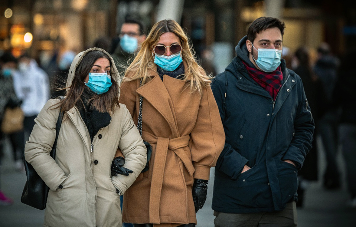 Sărbători cu restricţii pentru persoanele nevaccinate. Ce măsuri se anunţă