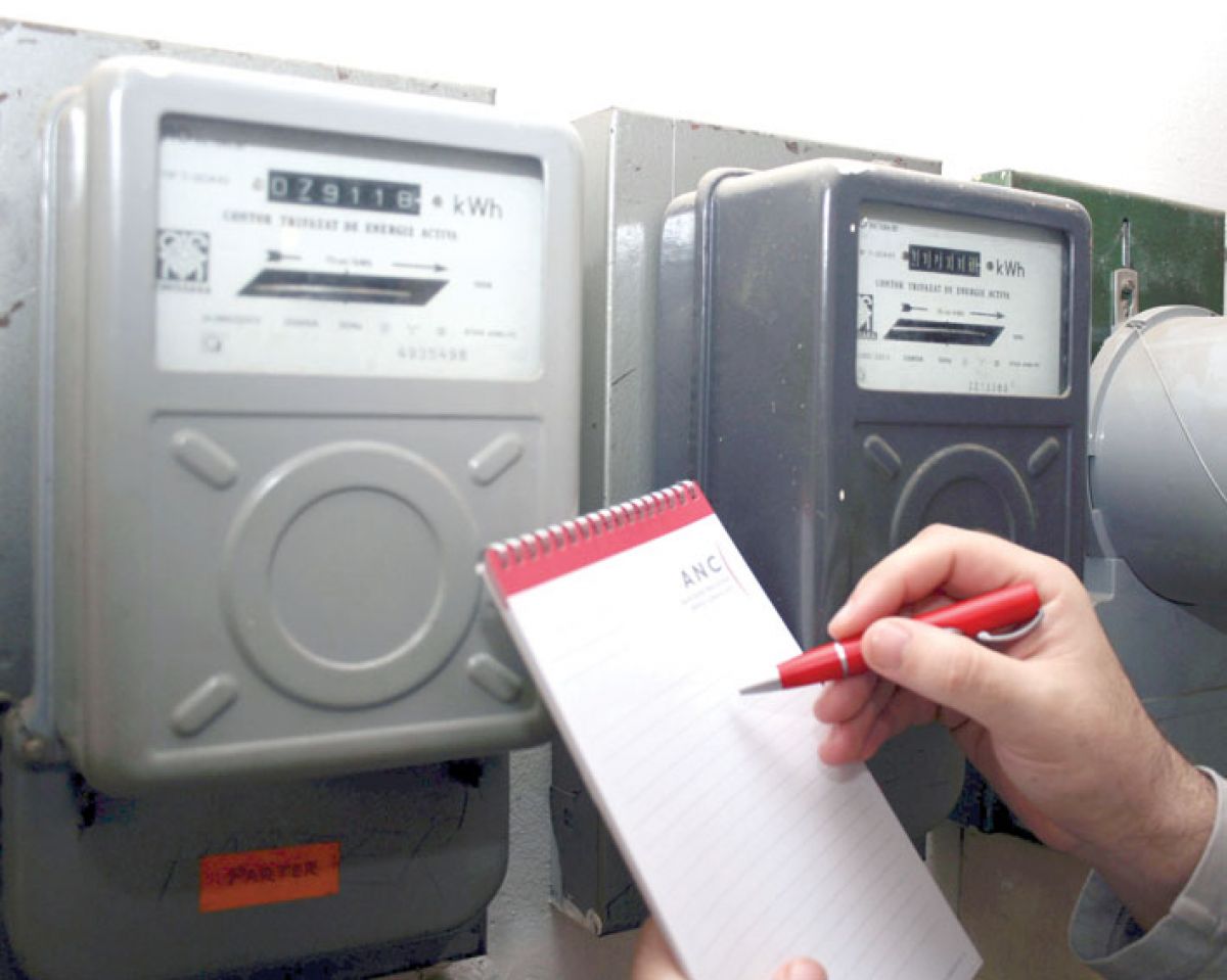 Guvernul promite ajutor pentru facturile utilităţilor, însă experţii dau un avertisment sumbru. Ce se va întâmpla la iarnă