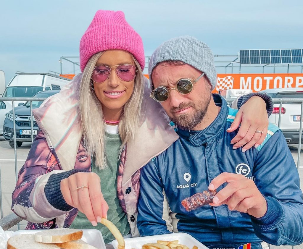 Cu cine seamănă fiul lui Dani Oțil. Gabriela a publicat prima poză cu chipul bebelușului, iar fanii au decis