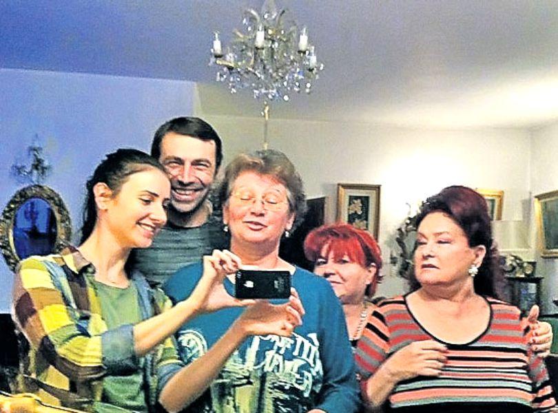 Decizia dură luată de fiica adoptivă a Stelei Popescu, după ce a moştenit o avere de un milion de euro. Ce spune despre mormântul lăsat de izbelişte EXCLUSIV 