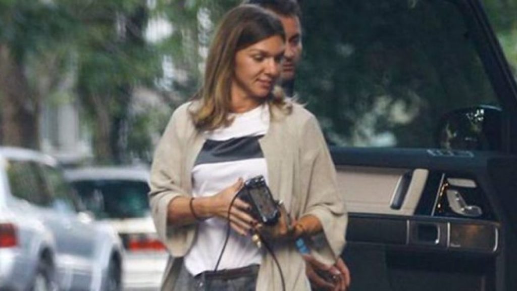 Simona Halep, criticată de fani. Motivul pentru care jucătoarea de tenis nu a comentat până acum cazul Shuai Peng