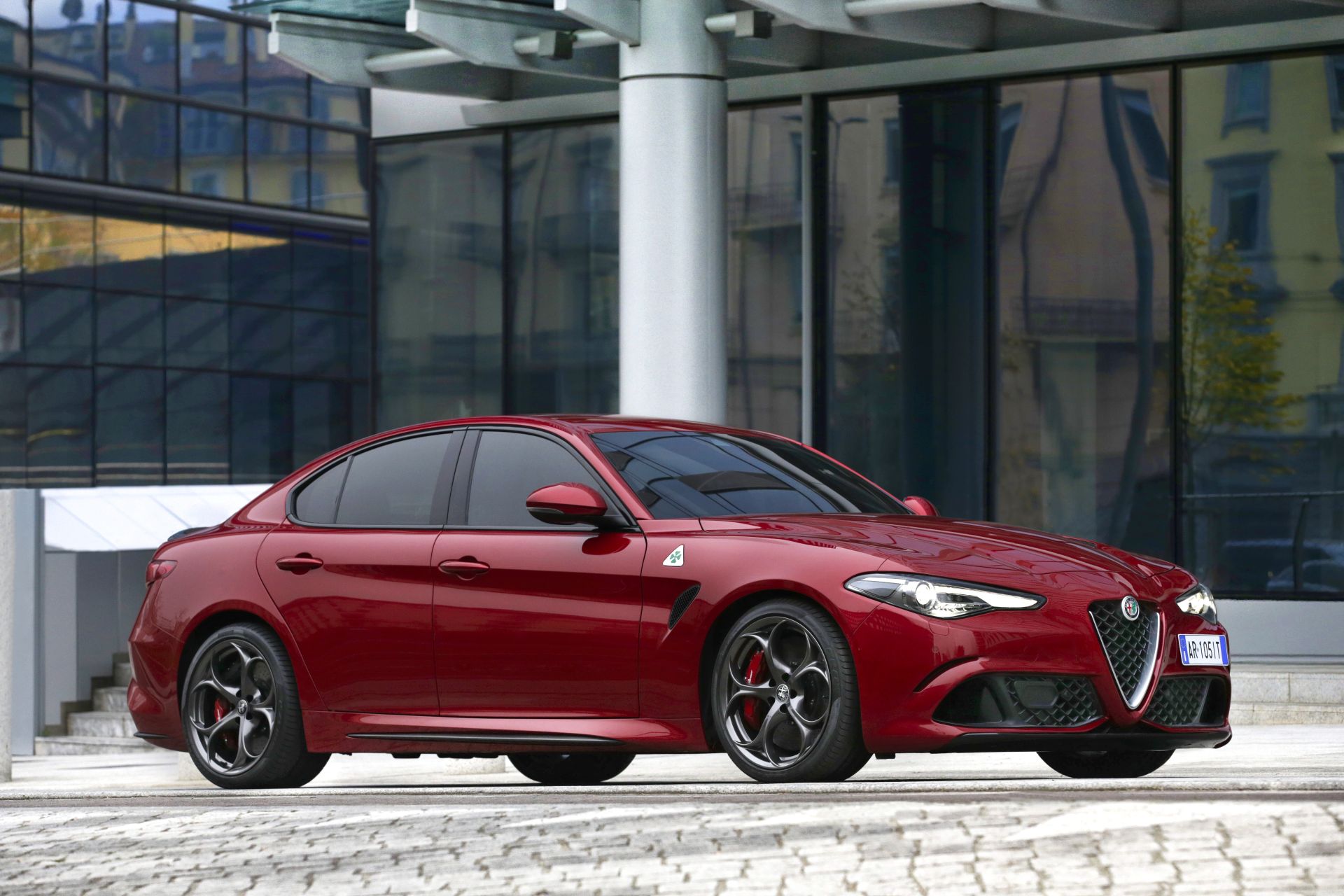 Abordare curajoasă de tuning: Manhart aduce îmbunătățiri pentru Alfa Romeo Giulia Quadrifoglio