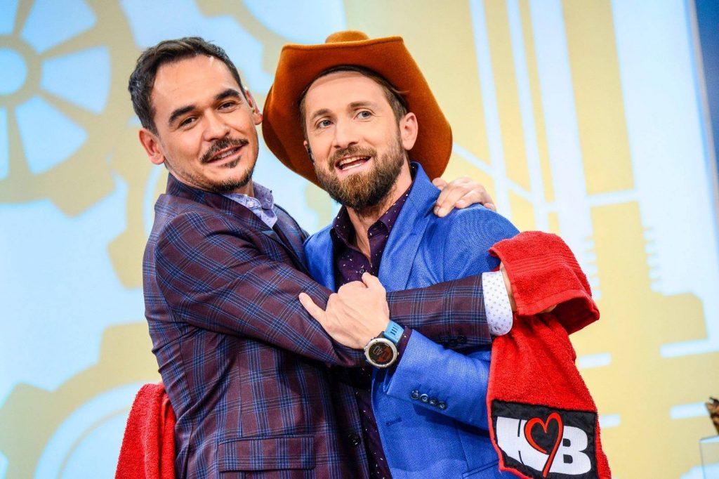 Ce făceau Dani Oțil şi Răzvan Simion când locuiau împreună şi nu aveau bani. Au recunoscut fără ruşine