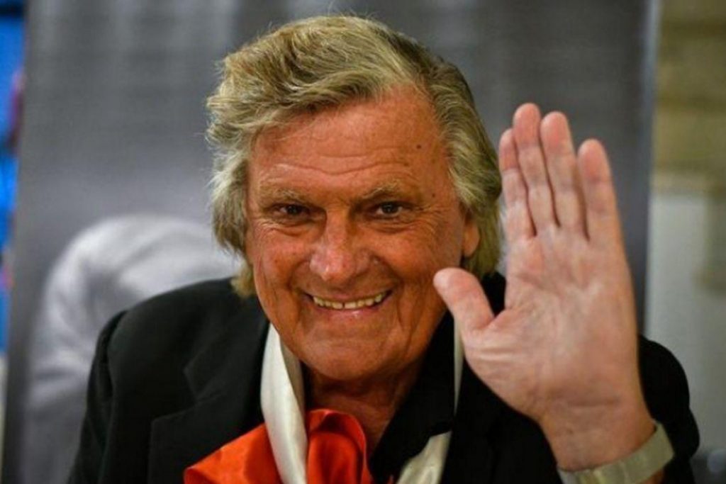 Florin Piersic s-a fotografiat în apă, în Dubai, alături de un bărbat celebru. ”Am pierdut 50 de dirhami”