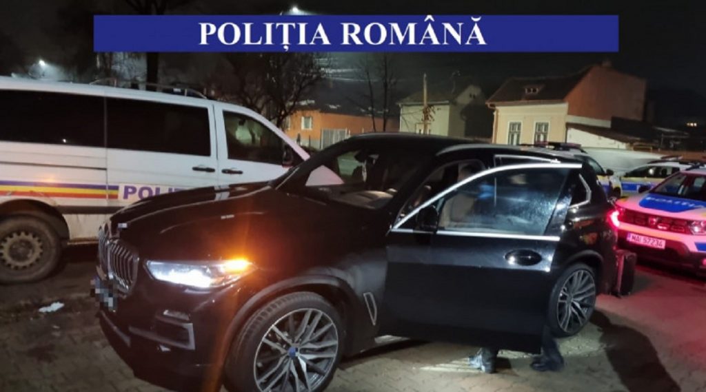 Mașină de aproape 100.000 de euro, furată din SUA, găsită pe o stradă din Cluj. Surpriză cine era la volan