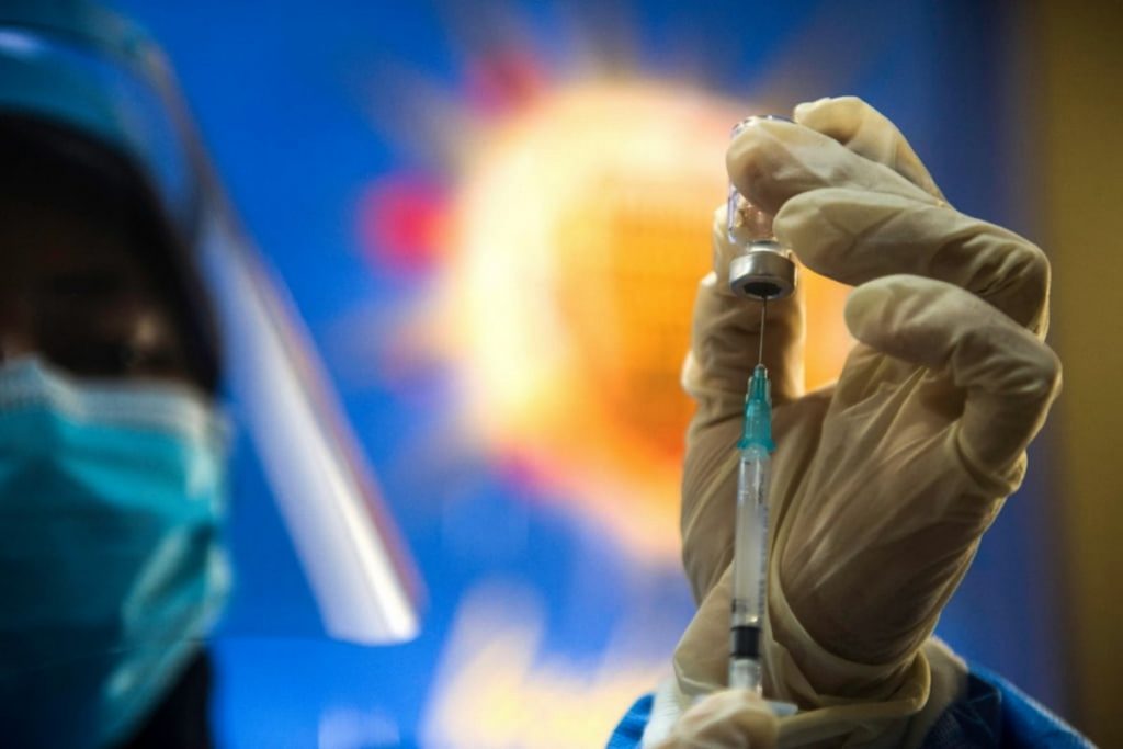 Restricții dure pentru nevaccinați: nu mai au voie să intre în această țară europeană