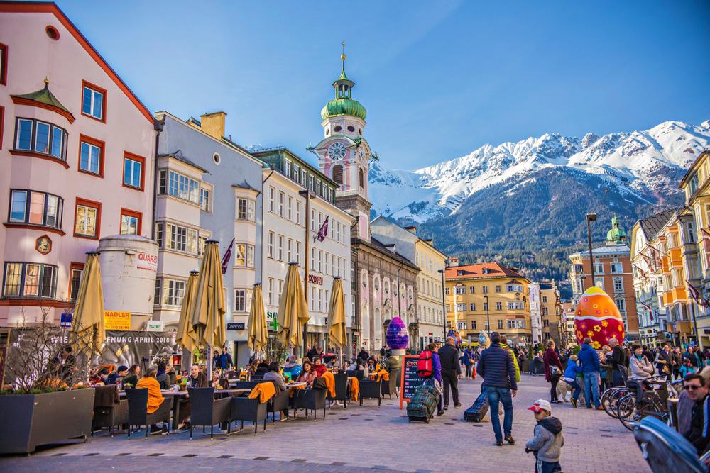 Revelionul in Poiana Brasov, de cinci ori mai scump decat in Innsbruck
