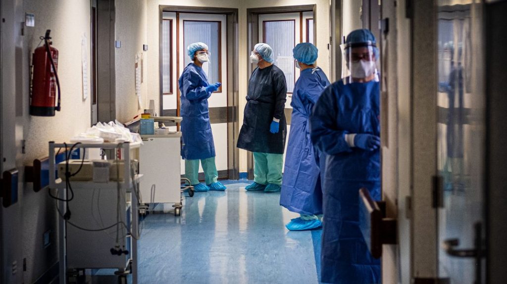 Salarii mai mari pentru angajaţii din Sănătate. Ce se întâmplă cu veniturile celorlalţi bugetari