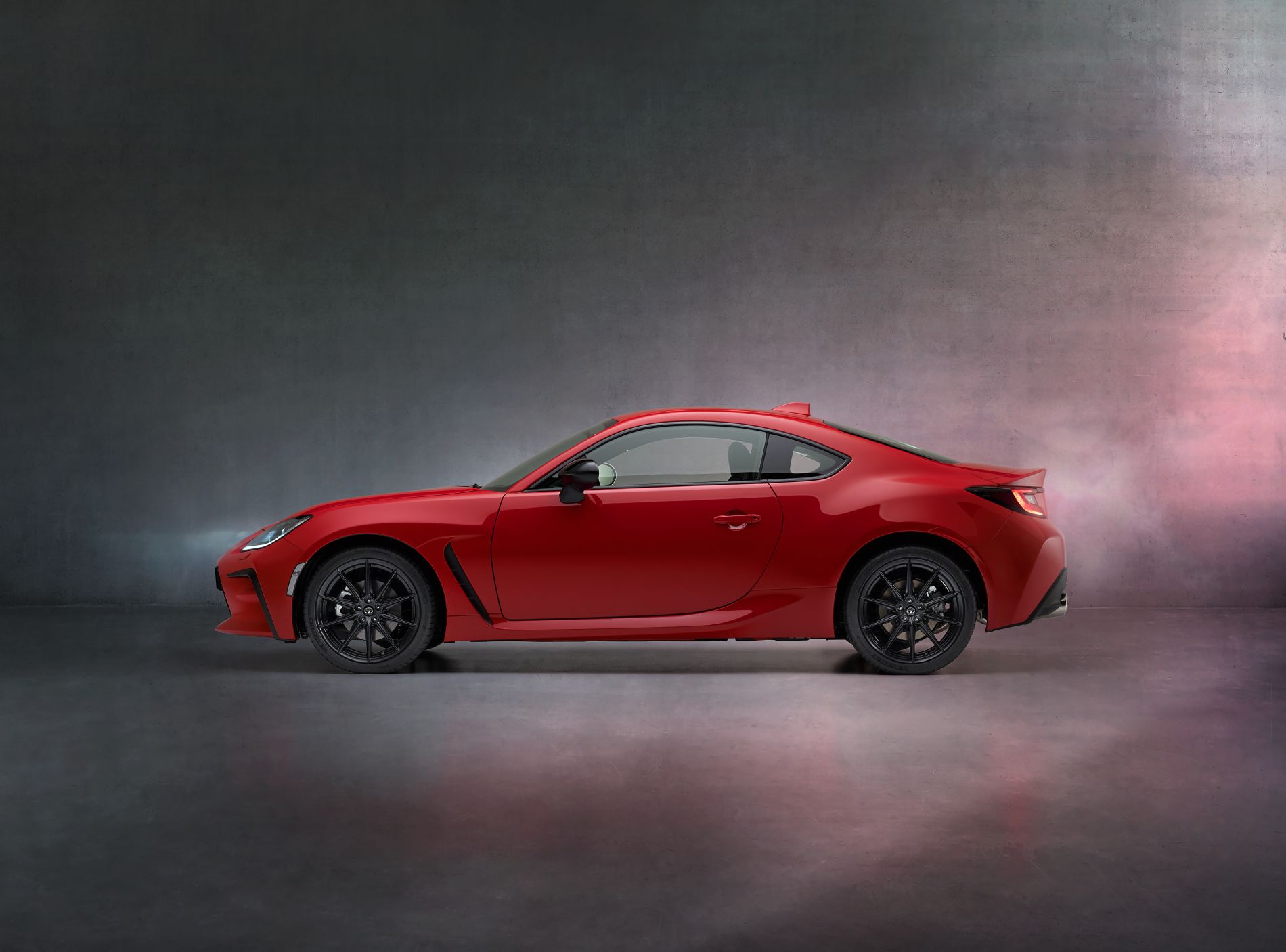 Noua Toyota GR 86 a debutat pe piața europeană. Dar cine vrea un exemplar trebuie să se grăbească
