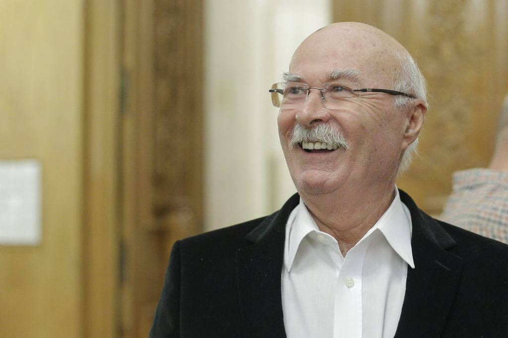 Tudor Gheorghe „îi ia fața” lui Ștefan Bănică. Se întoarce după o pauză de doi ani pe scena Sălii Palatului. Cât costă un bilet la spectacolul „Risipitorul de frumuseți” EXCLUSIV