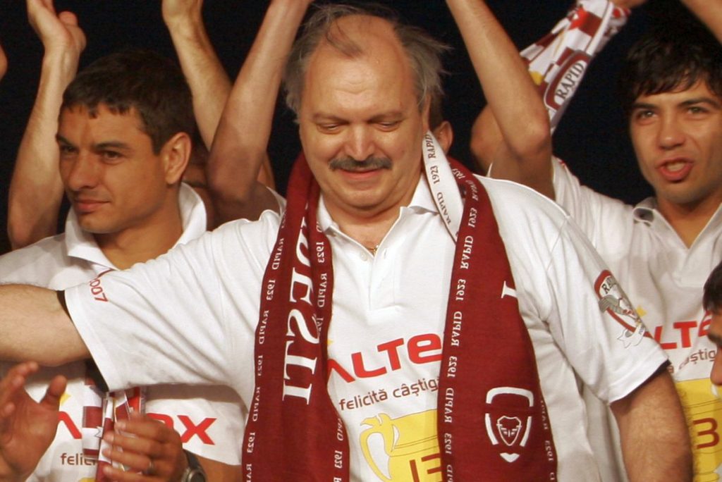 Suporterii Rapidului, devastați după moartea lui Victor Socaciu. „Speram să vină să cânte imnul nostru pe noul stadion”