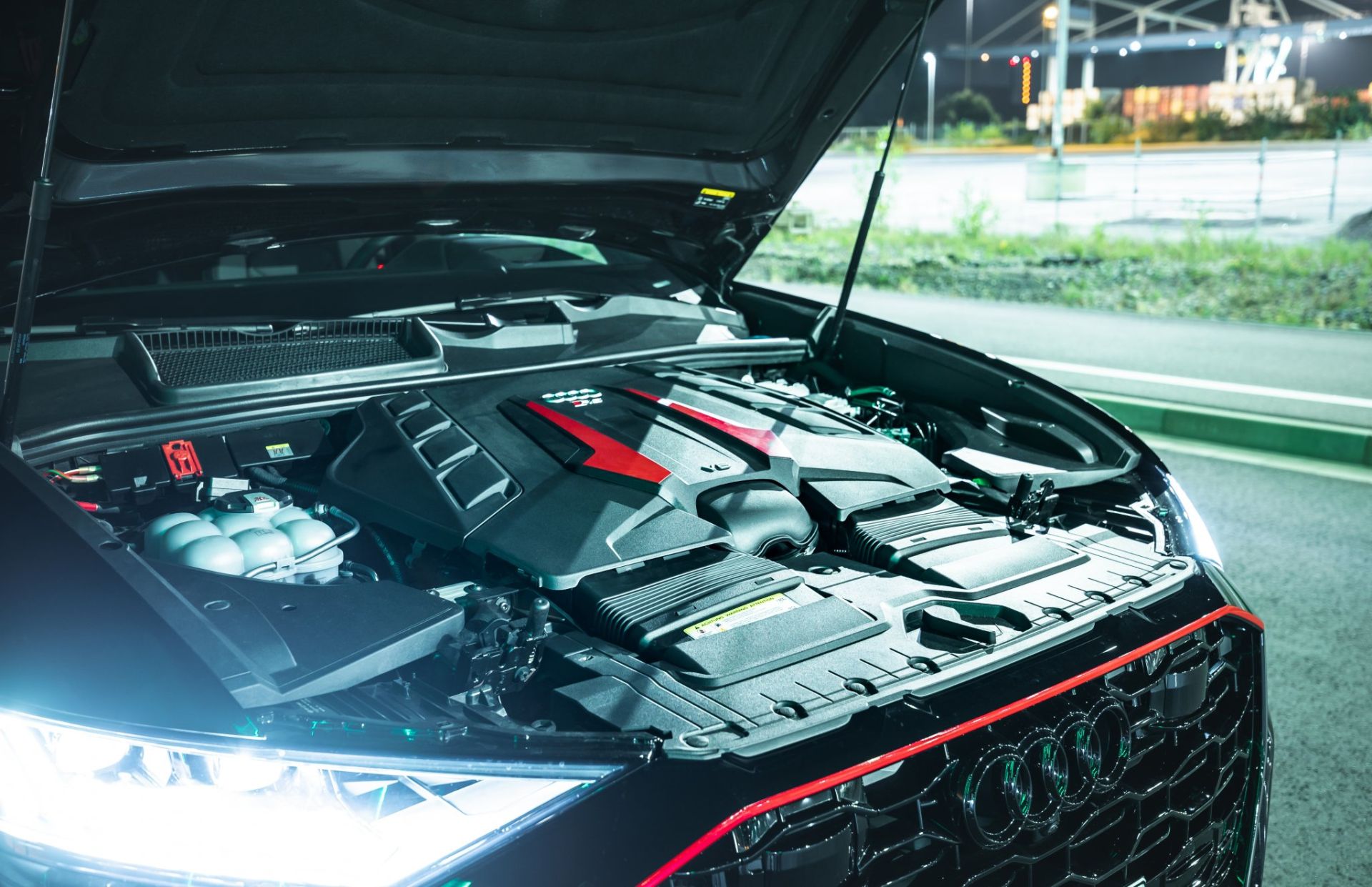 Dispune Audi RS Q8 de suficientă putere? Cei de la Manhart Performance cred că se poate și mai bine