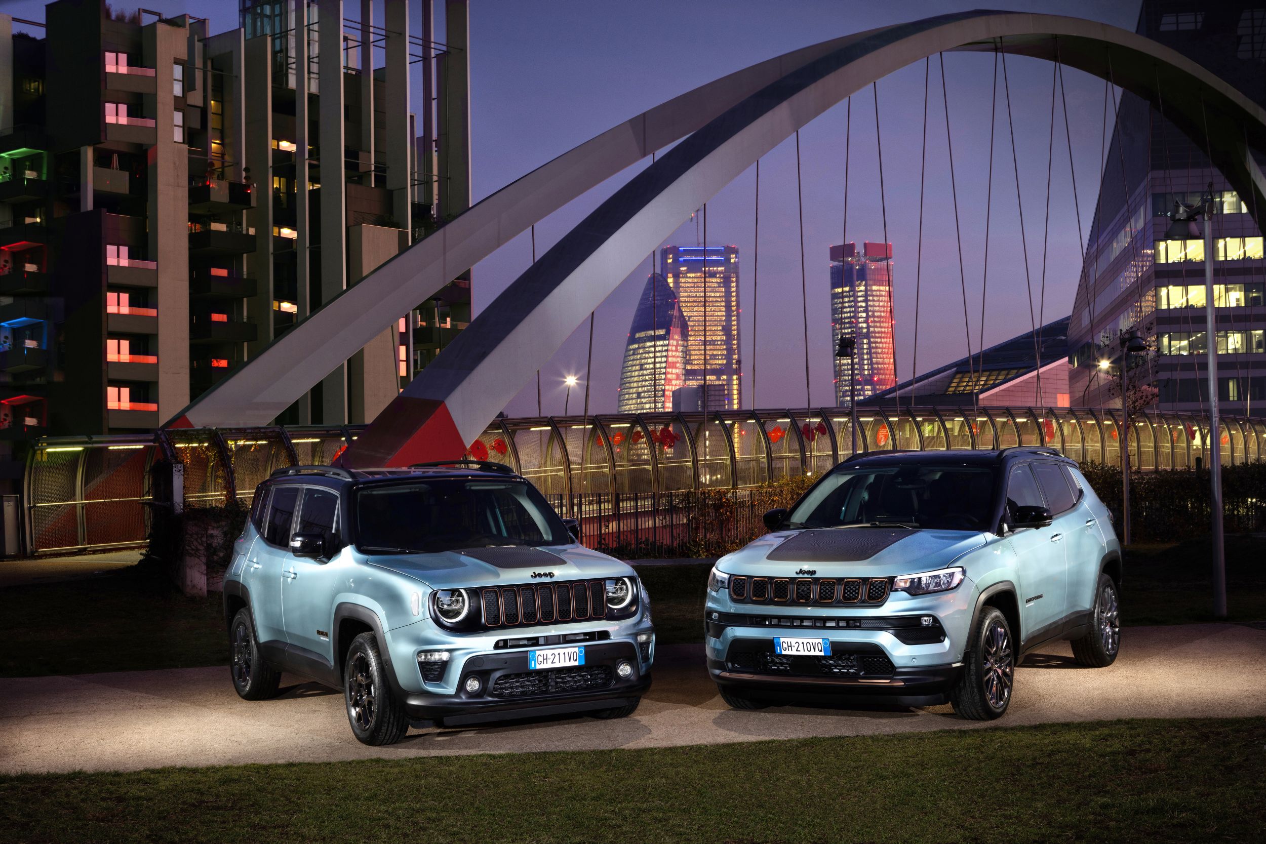 Jeep introduce un sistem hybrid de propulsie pentru modelele Renegade și Compass. Ce performanțe are 