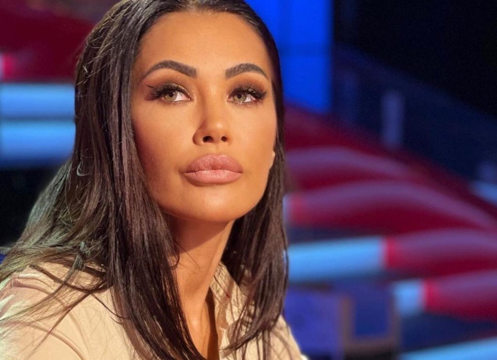 Oana Zăvoranu, ameninţată cu un cuţit de un bărbat. Momente cumplite pentru Querida: „A pus maşina în faţa noastră”