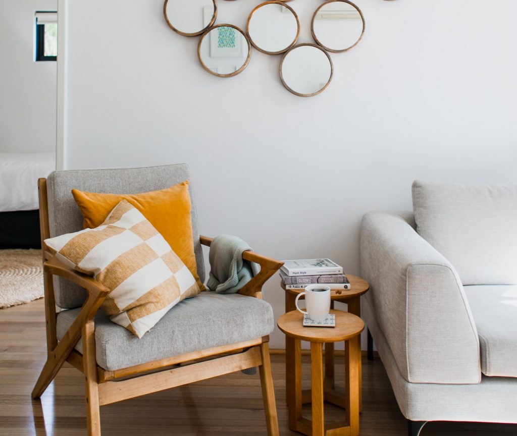 Obiectul pe care îl are toată lumea în casă dar care aduce mare ghinion. Trebuie să scapi cât mai repede de el